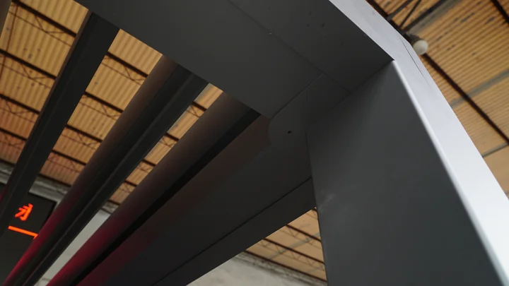Beam-to-post connection